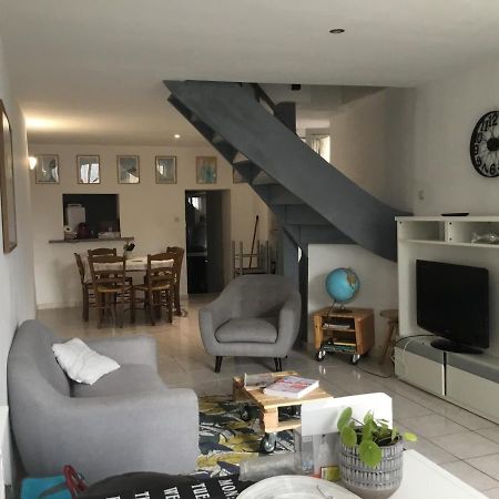 Maison De Centre Ville 6 Personnes Précigné Екстериор снимка