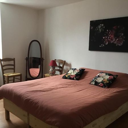 Maison De Centre Ville 6 Personnes Précigné Екстериор снимка