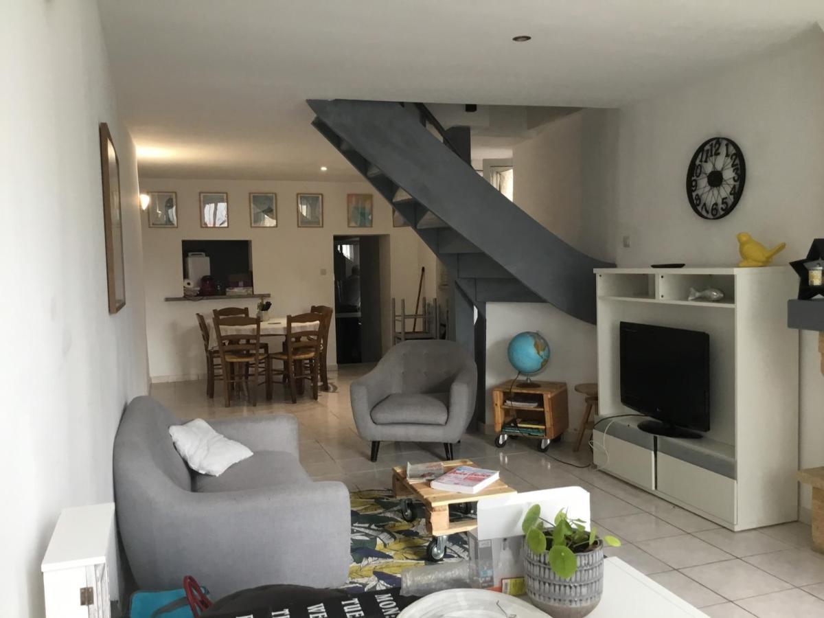 Maison De Centre Ville 6 Personnes Précigné Екстериор снимка