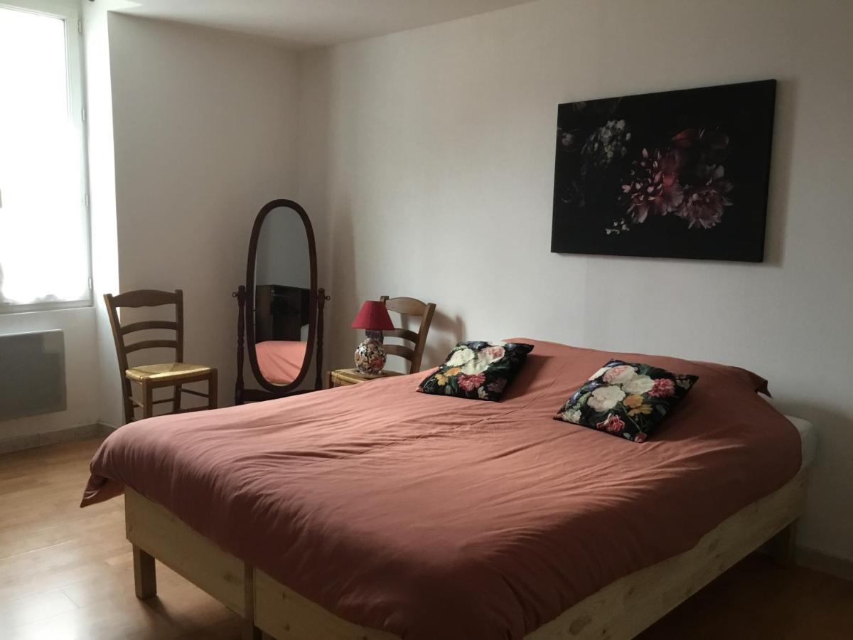 Maison De Centre Ville 6 Personnes Précigné Екстериор снимка